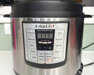 Instant Pot Pressure Cooker 