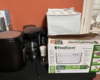 FoodSaver FM Vacuum Sealing System