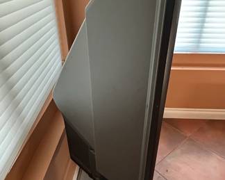 Panasonic Viera THPXU Plasma HDTV with Stand third image