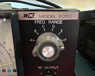 BK Model RF Signal Generator second image