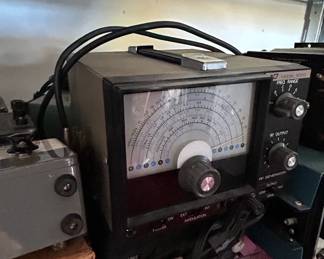 BK Model RF Signal Generator third image