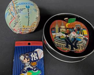 SH527NY Yankees Collectors Pins And More 