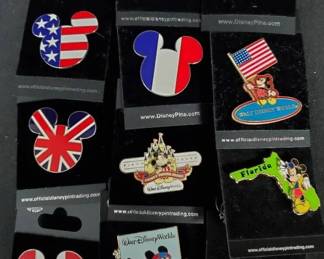 SH529Epcot World And Walt Disney World Pins
