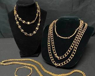 SH538Gold Toned Jewelry