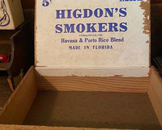 Higdon's Smokers Cigar Box