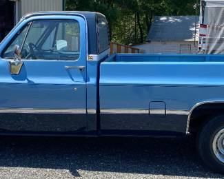 1983 Chevrolet Silverado C10 Truck (143,297 Miles, Good Title, Runs Well, Available for Presale 11,500.00))