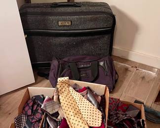 NECK TIES, LUGGAGE
