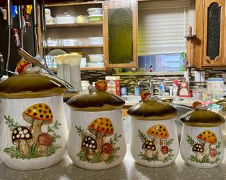 RETRO 1970’S SEARS & ROEBUCK MERRY MUSHROOM CANISTER SET IN EXCELLENT CONDITION