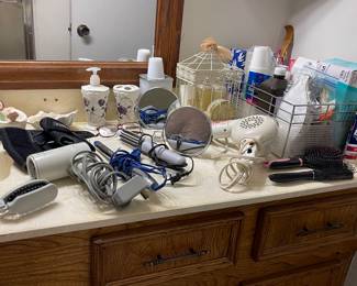 VINTAGE BEAUTY SUPPLIES