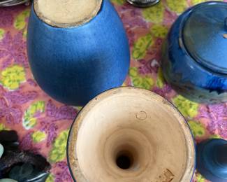 newcomb pottery (marked)