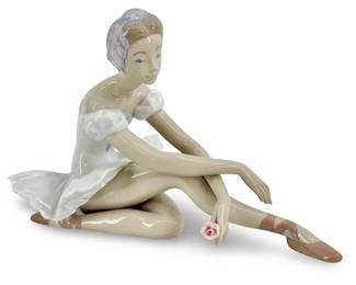 Lladro 1991 Porcelain Rose Ballet Figurine
