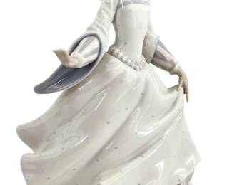 Lladro Porcelain ‘Cinderella' Sculpture
