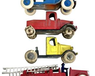 4pc Vintage Tootsie Toy Trucks
