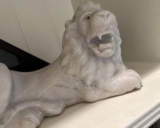 DECORATIVE LION