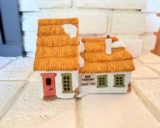 94 Dept56TheCottageofBobCratchitandTinyTim