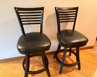 9 1Tall37BarSwivelStoolswLeatheretteSeats