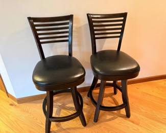 10 2Tall37BarSwivelStoolswLeatheretteSeats