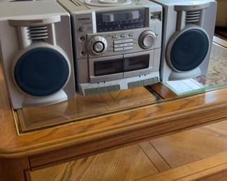 Aiwa CA-DW235 CD Cassette Radio Stereo System