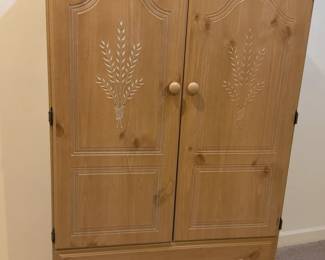 Solid Pine Wood 2-Door Armoire with Wheat Motif Carving
