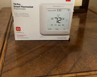 Honeywell Home T6 Pro Smart Thermostat Programmable - TH6220WF2006