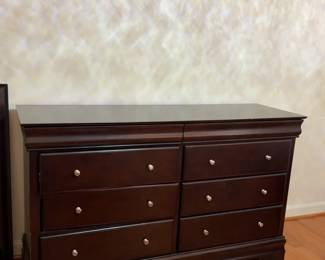Classic 6-Drawer Dark Wood Dresser
