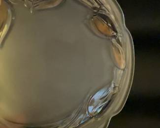 Fiesta Style Scalloped Round Ceramic Serving Platter with Tulip Motif