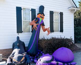 Hallown-themed blow ups