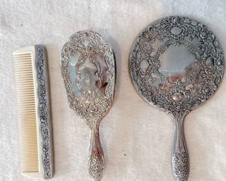 Towle plated 3-piece dresser set