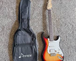 Donner DST-100 electric guitar standard series