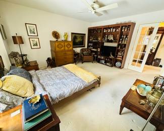Charming Mid Century Modern Bedroom with Incredible Decor!
