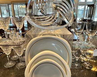 Gorgeous Rosenthal Available Includes a Crystal "Exaltation" Platter and a Incredible Rosenthal Studio Linie "Suomi" Platinum Silver Band 58 Piece Place Setting.