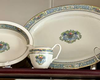 Serving Pieces Included with the Lenox "Autmn" Fine China.