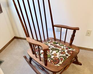 Vintage rocking chair 