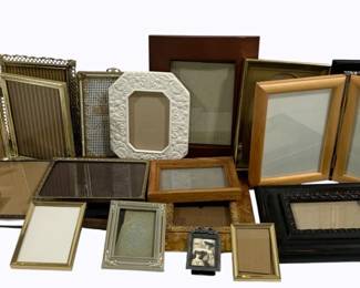 51 - Lot of Assorted Frames
