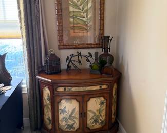 Tropical theme accent table