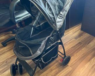 Dog stroller
