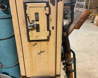 Portable oil burning furnace