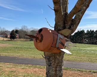 Tree yard art - birds nest