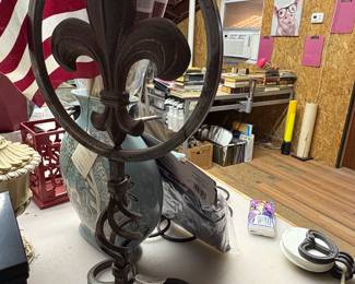 Flur de lei hand crafted metal art