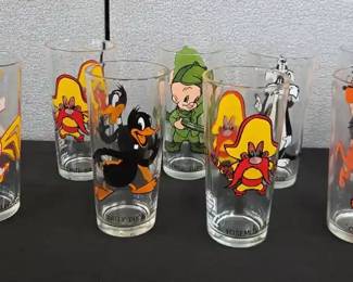 Vintage 1973 Looney Tunes Pepsi Glasses 