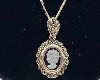 Vintage Sterling Cameo Pendant On 16 Sterling Box Chain