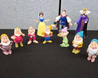 Vintage 1993 Mattel Disney Snow White And The Seven Dwarfs Prince And Queen