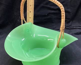 VINTAGE FENTON JADEITE BIG COOKIES DEPRESSION GLASS BASKET WITH WICKER HANDLE, 9in H, IN VERY GOOD CONDITION