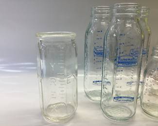 VINTAGE GLASS BABY BOTTLES, PYREX, HYGEIA, NURSMATIC 13 BOTTLES