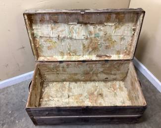  ANTIQUE TRAVEL TRUNK WOOD WITH METAL BRACES