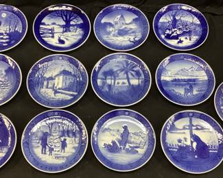 (13) 1960s-70s ROYAL COPENHAGAN CHRISTMAS PLATE COLLECTION, DENMARK