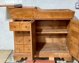  ETHAN ALLEN AMERICAN TRADITIONAL SERIES DRY SINK MADE FROM SOLID MAPLE AND/OR BIRCH WOOD. REMOVABLE COPPER PAN.