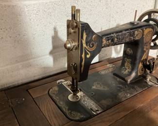 ANTIQUE DAMASCUS MONTGOMERY WARD SEWING TREADLE MACHINE