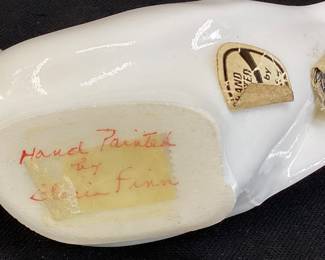 1977-79 FENTON BIRD OF HAPPINESS HAND PAINTED FIGURINE, SIGNED GLORIA FINN