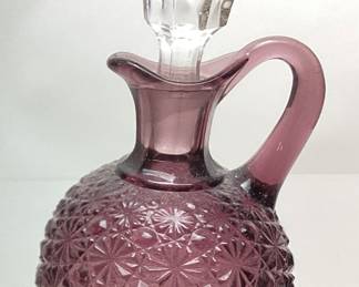 VTG. L.G. WRIGHT AMETHYST COLORED DAISY & BUTTON GLASS CRUET